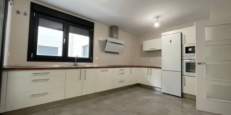 altecnic promotora constructora_residencial_campus_fase1_cocina6