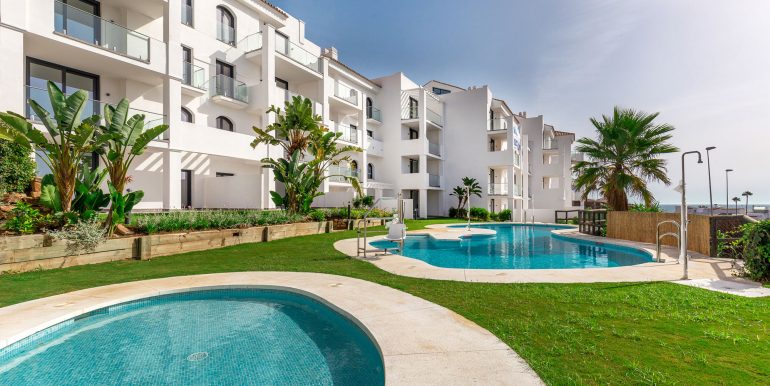 manilva pisos vistas piscina 2 altecnic promotora constructora